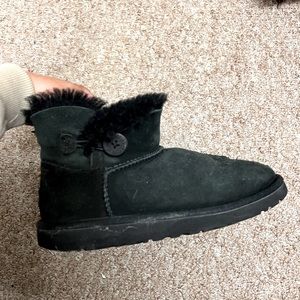 black mini uggs with button